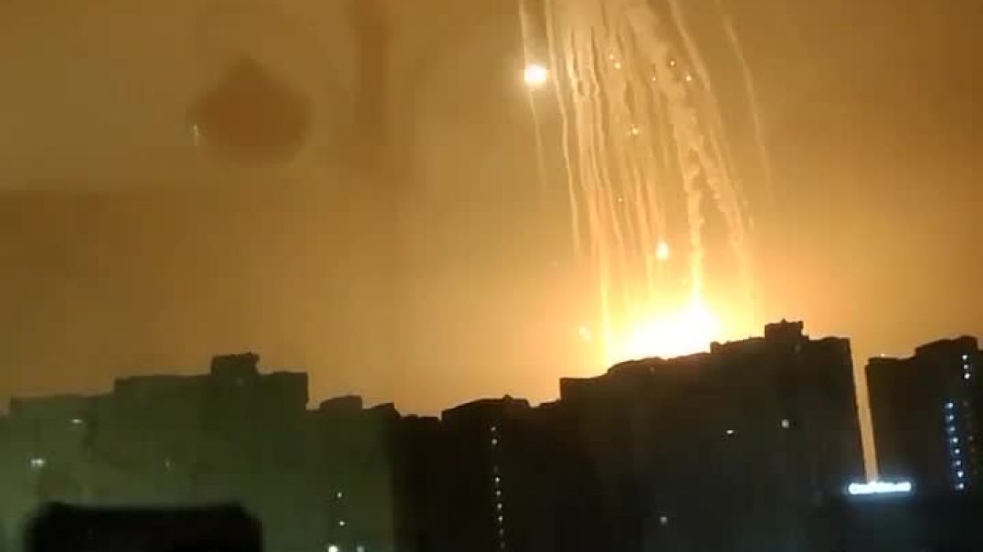 ⁣Взрыв в небе над Киевом 25.02.2022