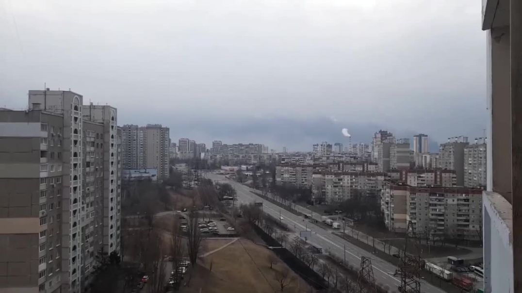Запуск украинских РСЗО из жилого массива Виноградарь, северо-запад Киева