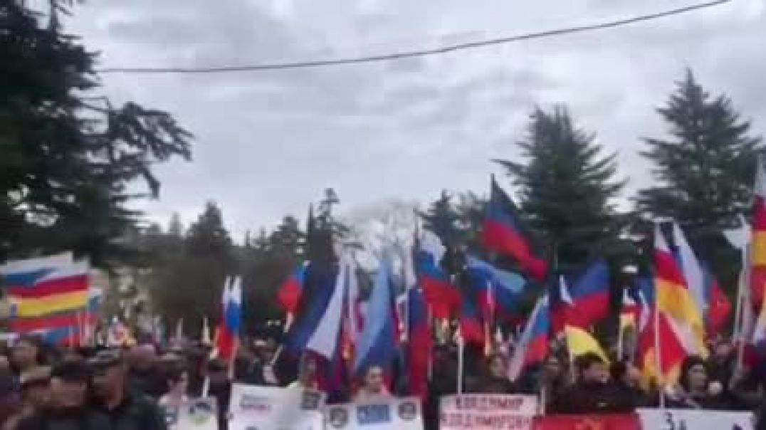 В Южной Осетии люди поддержали действия России на Украине