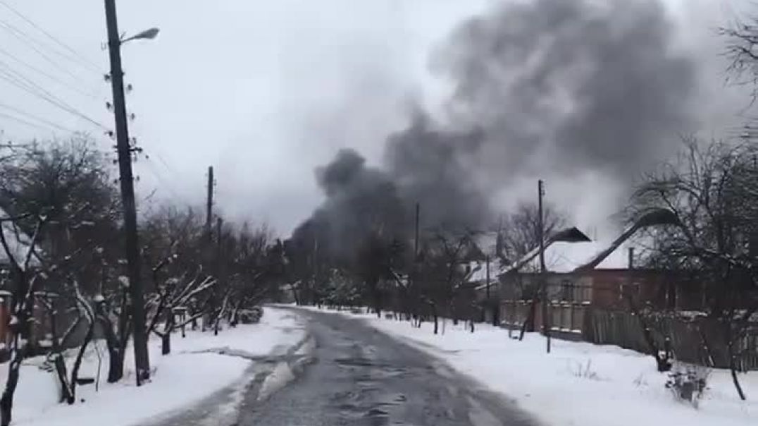 ⁣Густой дым в Ахтырке Сумской области