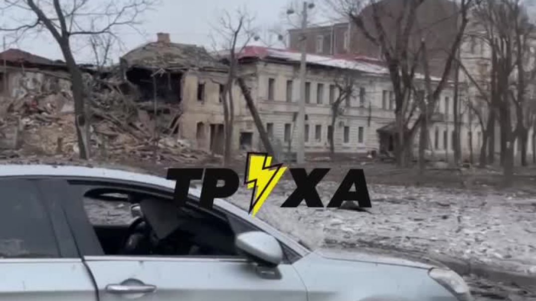 Последствия удара на площади Небесной сотне в Харькове