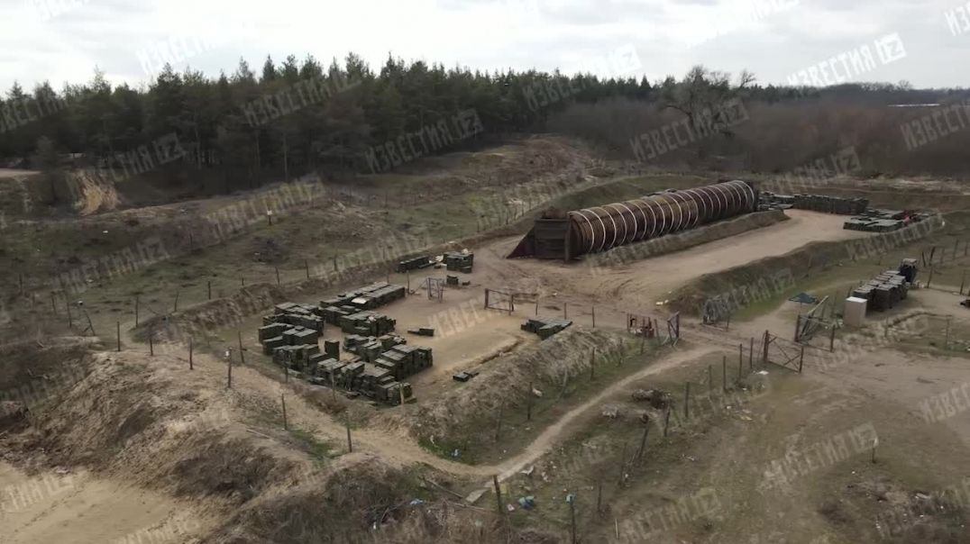 ⁣Брошенная украинская база с военной техникой в Херсонской области 05.03.2022