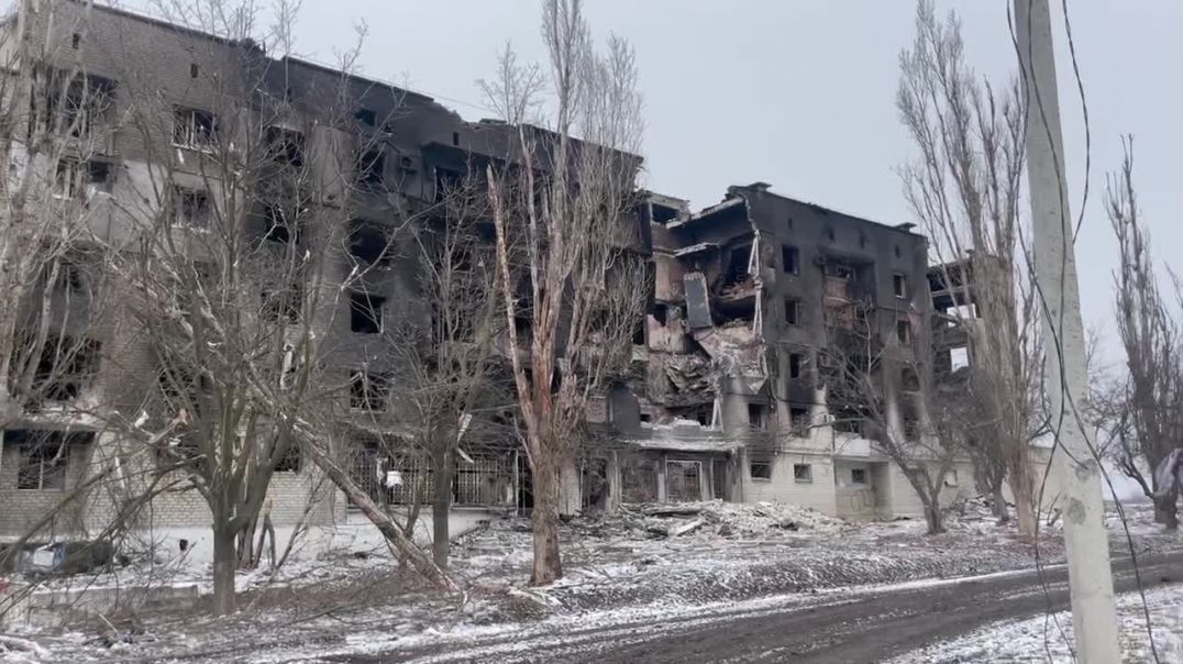 Разрушения жилых домов в Волновахе