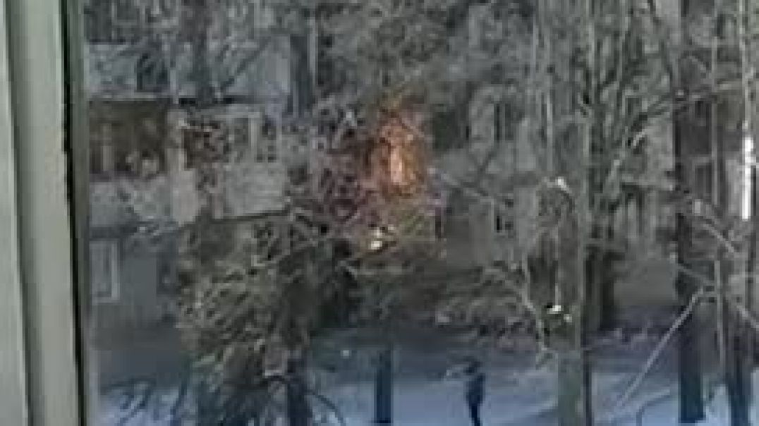Прилет снаряда в многоэтажку в районе Салтовка, Харьков