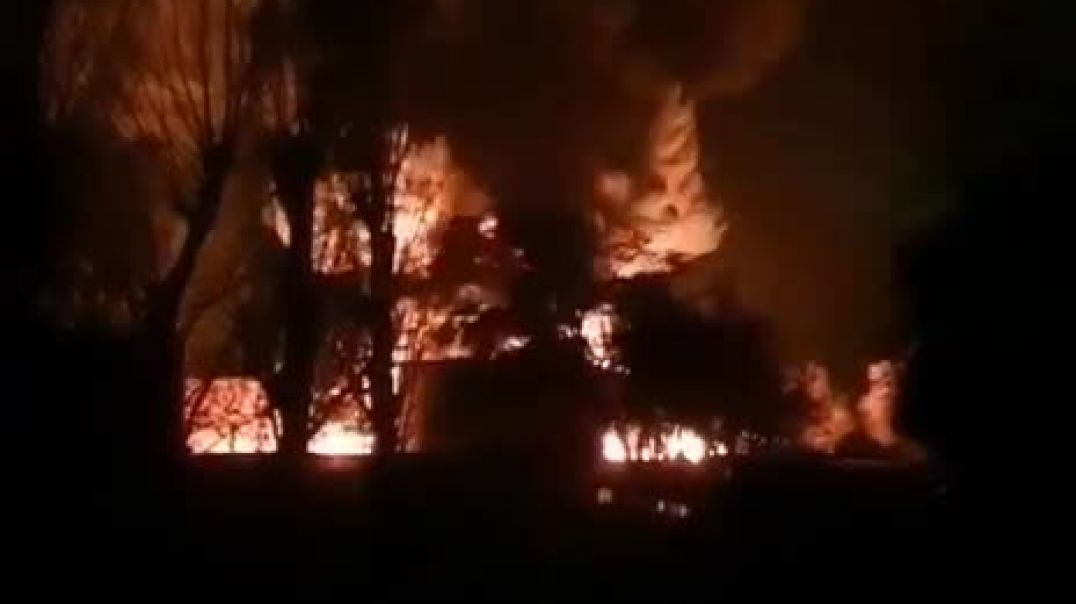 Взрыв на складе ГСМ на окраине Никополя