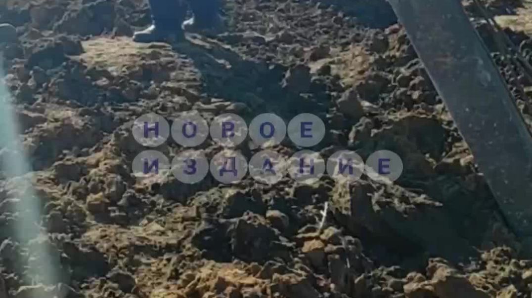 Огромная воронка после удара в Николаевской области