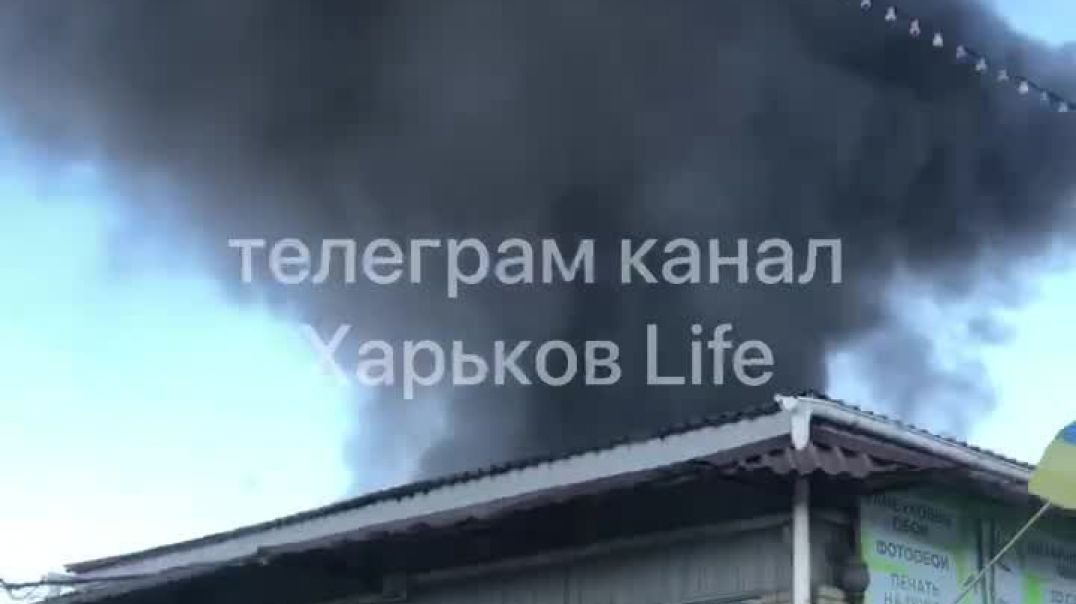 В Харькове загорелся местный рынок Барабан