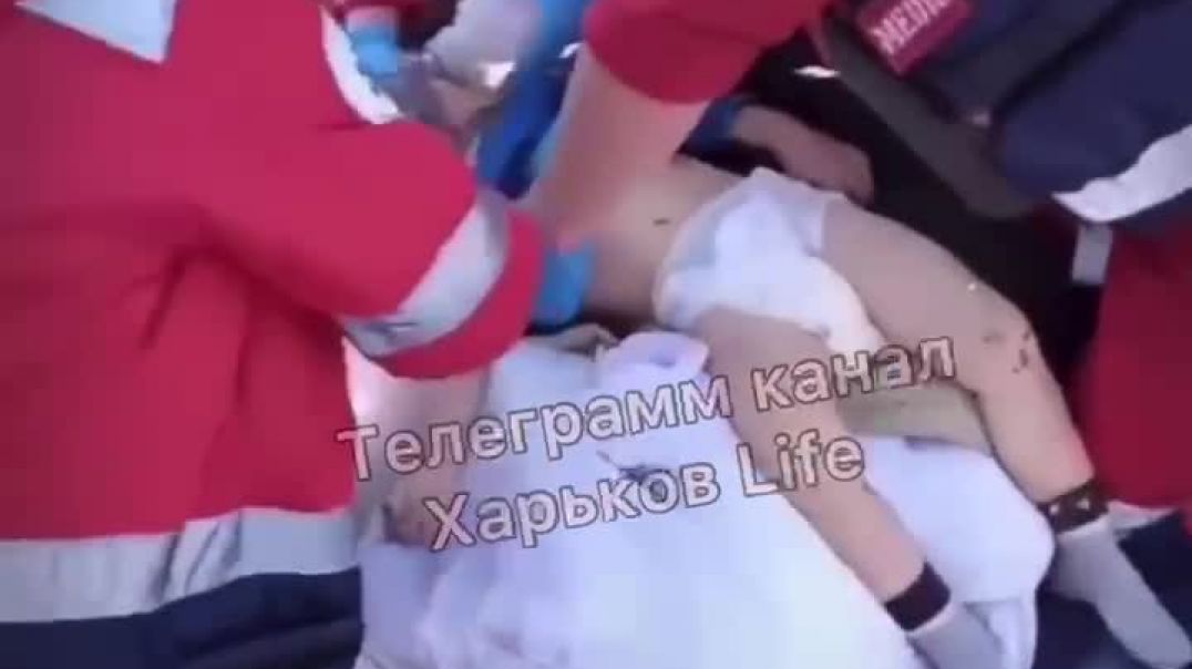 ⁣Спасение ребенка из под завалов в Харьковской области
