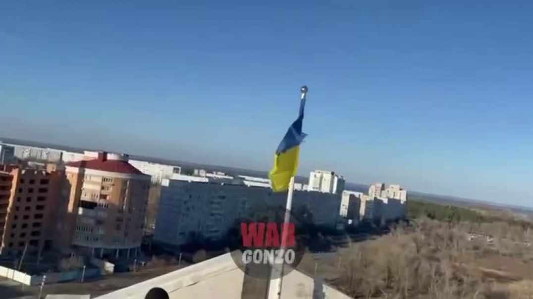 ⁣Юлия Чичерина сняла украинский флаг с мэрии Энергодара 22.03.2022
