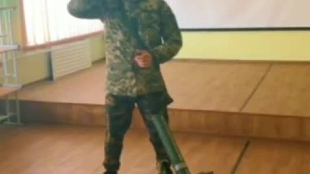 Украинские военные расположились в здании школы