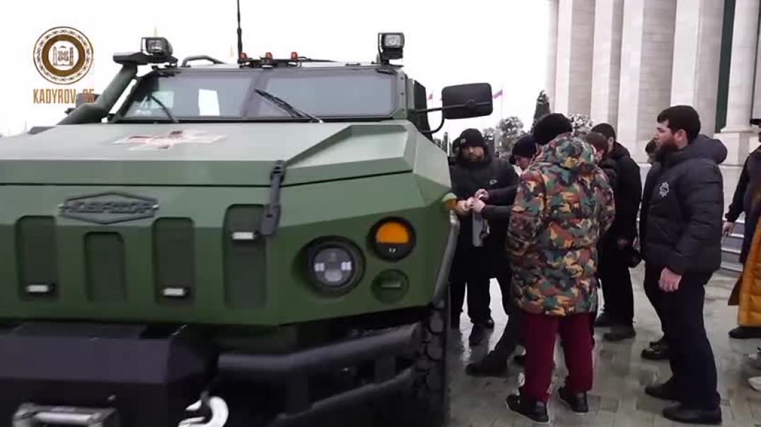 Чечня. Рамазан Кадыров показал трофейный броневик всу