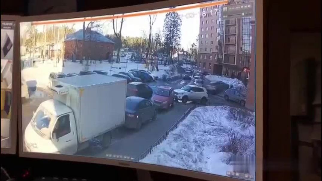 ДТП в Ленинградской области. Автоледи задавила 2 детей