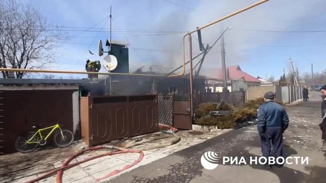 ⁣Последствия обстрела жилого дома на окраине Донецка 28.03.2022