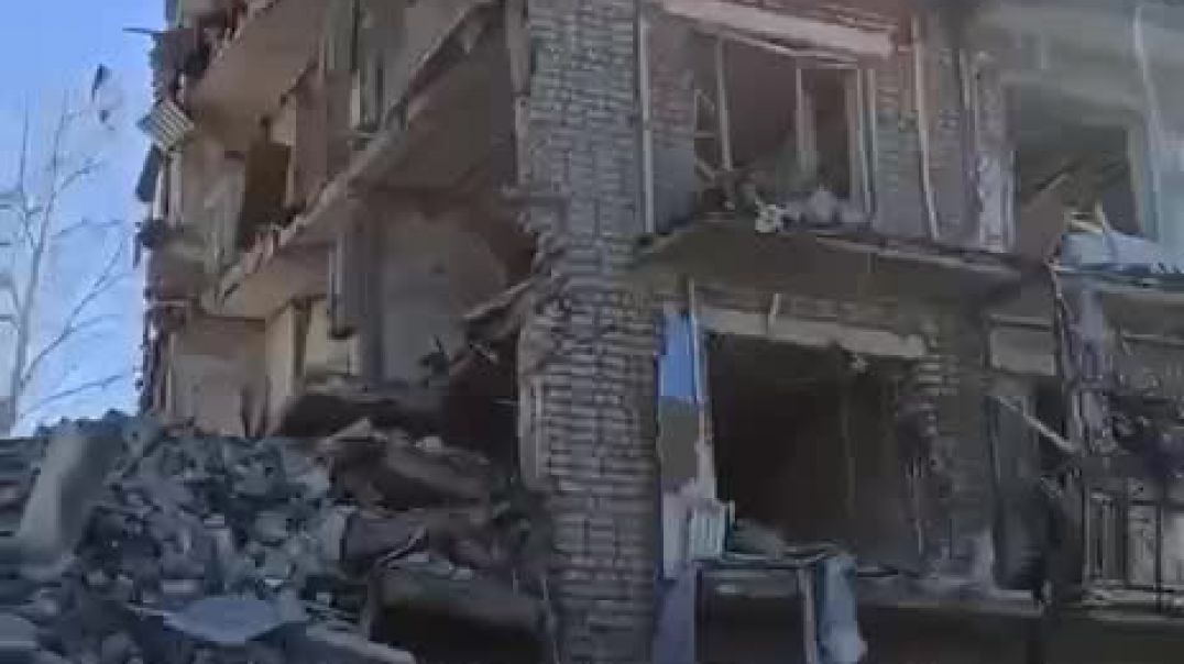 Разрушенные дома в Изюме