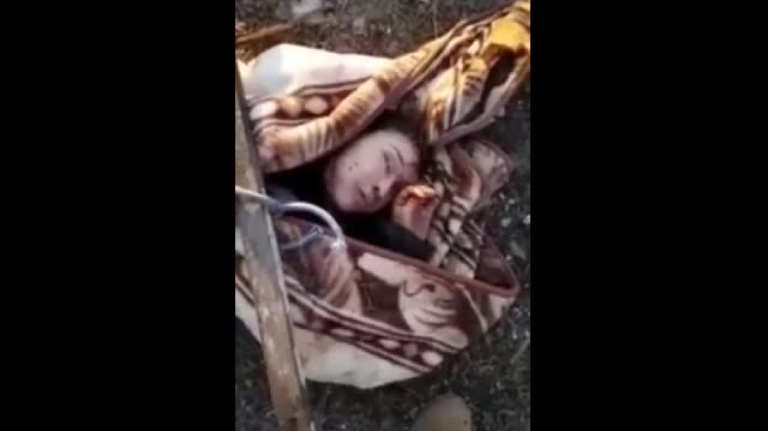 Тело погибшей украинской снайперши в Мариуполе