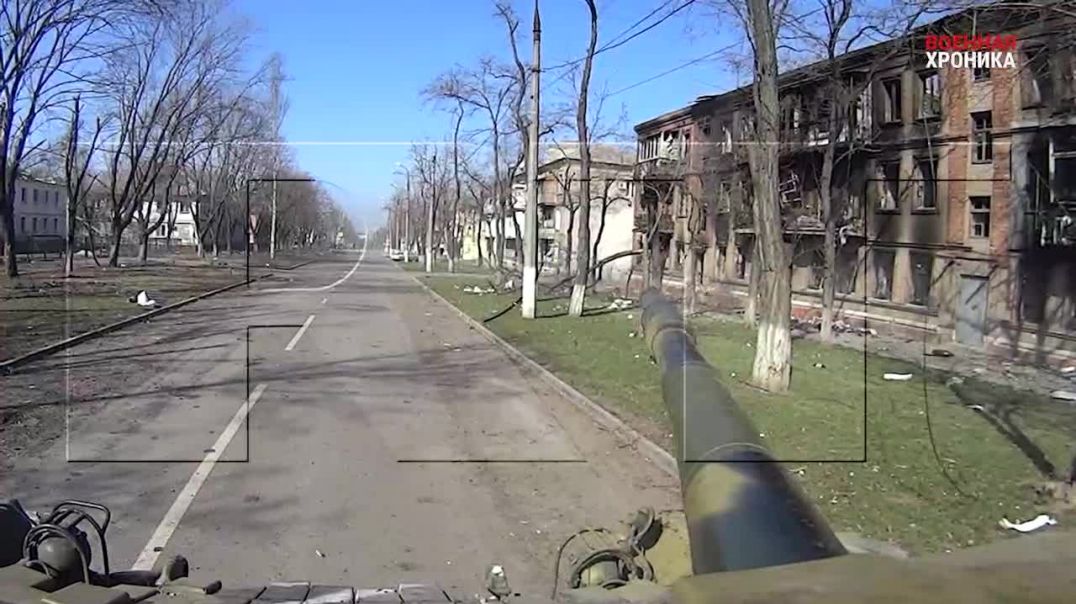 Работа танкового экипажа в Мариуполе по позициям украинских националистов
