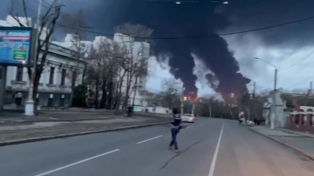 Несколько крылатых ракет поразили крупнейший нефтеперерабатывающий завод в Одессе