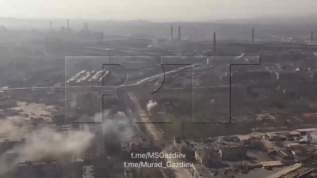 Прилеты реактивных ракет и миномётных мин по позициям всу в промзоне Азовсталь Мариуполя с дрона