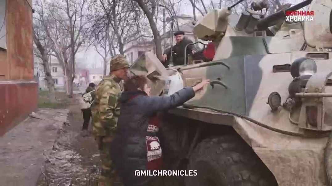 ⁣Операция по эвакуации людей в Мариуполе: российские военнослужащие спасают жителей, рискуя собой 08.04.2022