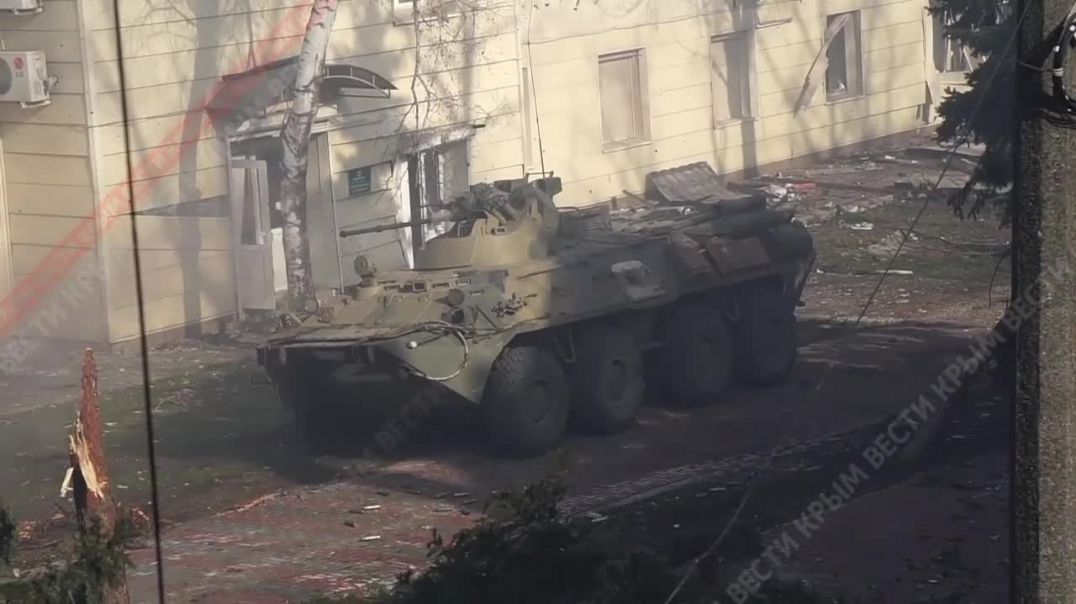 Работа экипажей БТР-82А армии России в Мариуполе