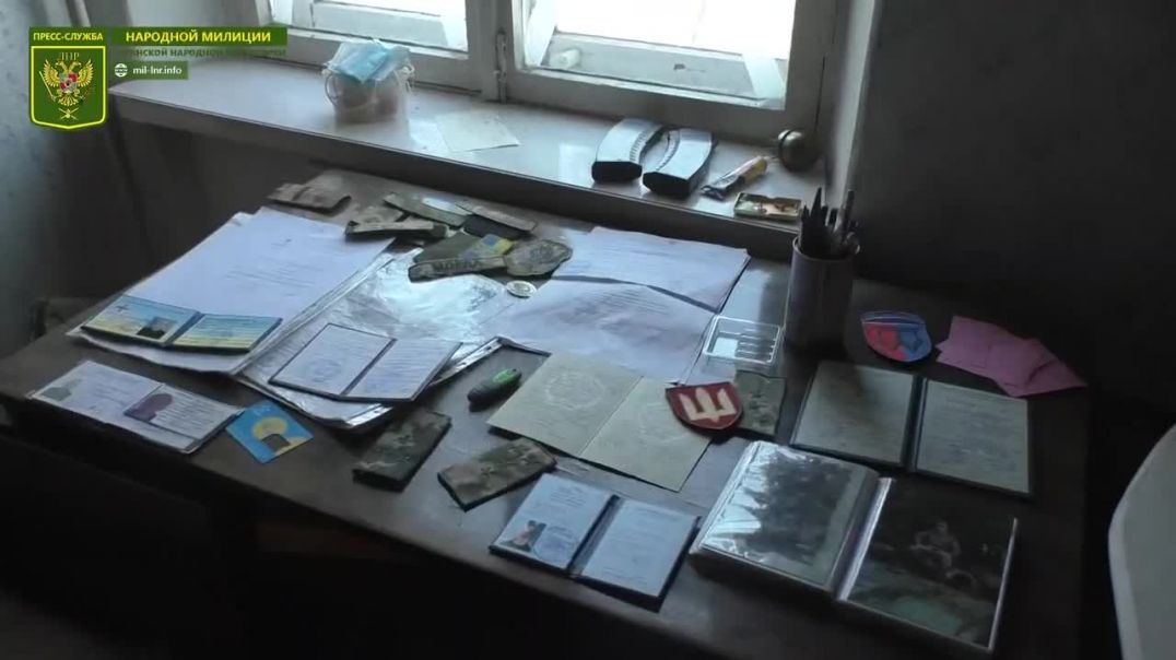⁣Военные Народной милиции ЛНР при зачистке Рубежного нашли квартиру с корректировщиками артиллерии ВСУ 10.04.2022