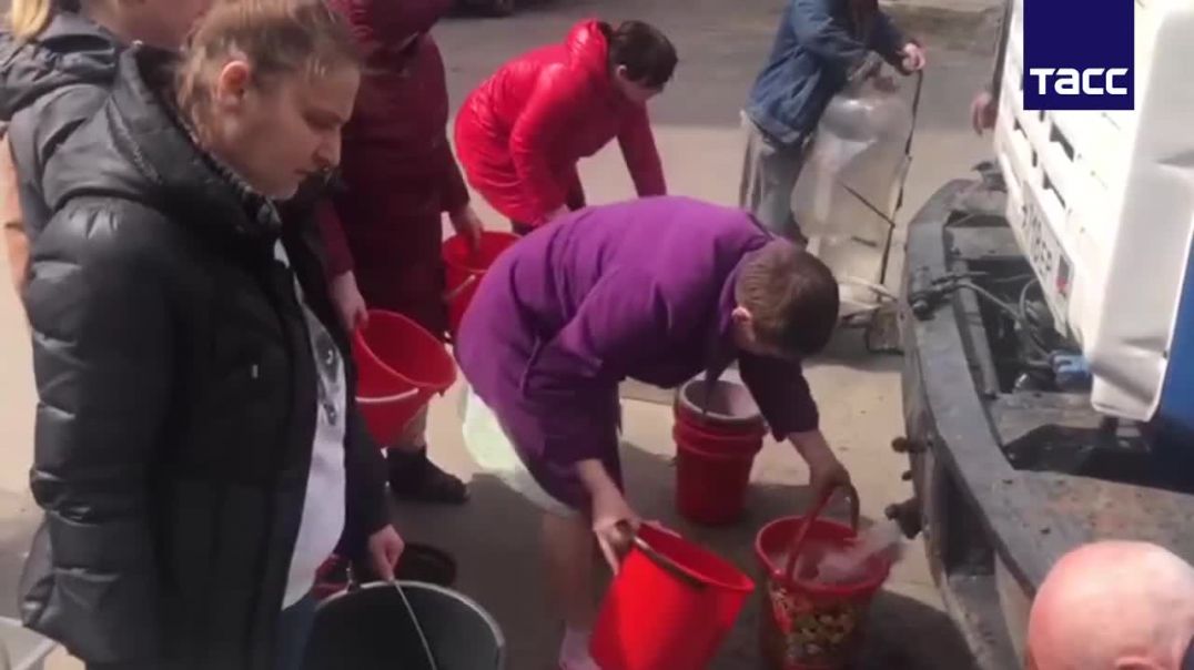 ⁣Жителям Донецка, в сутки подвозят до 170 тонн воды 10.04.2022