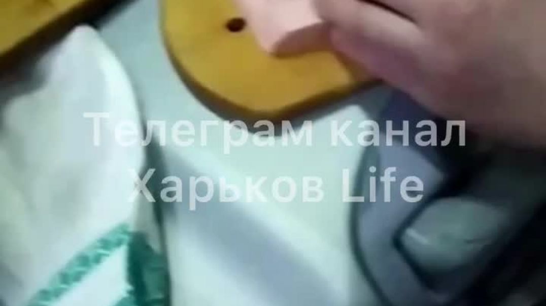 ⁣Украинцы, живущие в метро, делают оливье