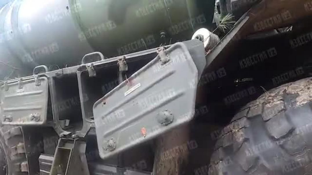 ⁣Уничтоженная украинская пусковая установка зенитно-ракетного комплекса С-300 в Киевской области 12.04.2022