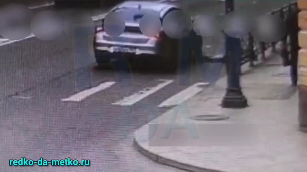 ⁣Санкт Петербурге водитель сбил пешехода 15.04.2022