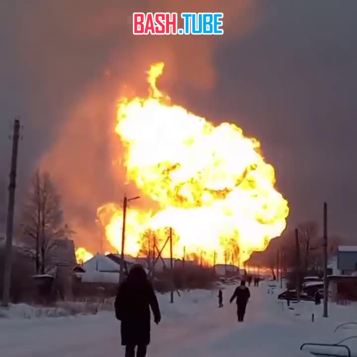 ⁣ Утечка на подземном газопроводе привела к пожару в Вурнарском районе Чувашии