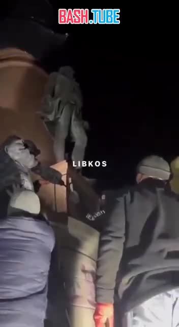  Идёт демонтаж памятника Екатерине II в Одессе
