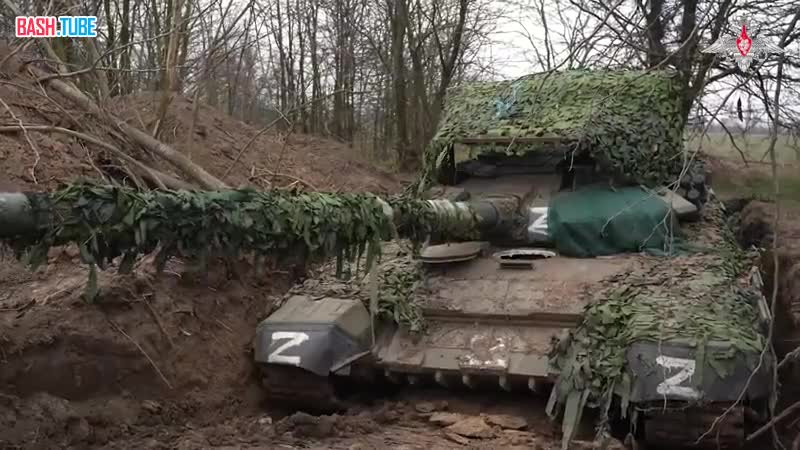 ⁣ Боевая работа экипажей танков Т-72 по врагу на правом берегу Днепра