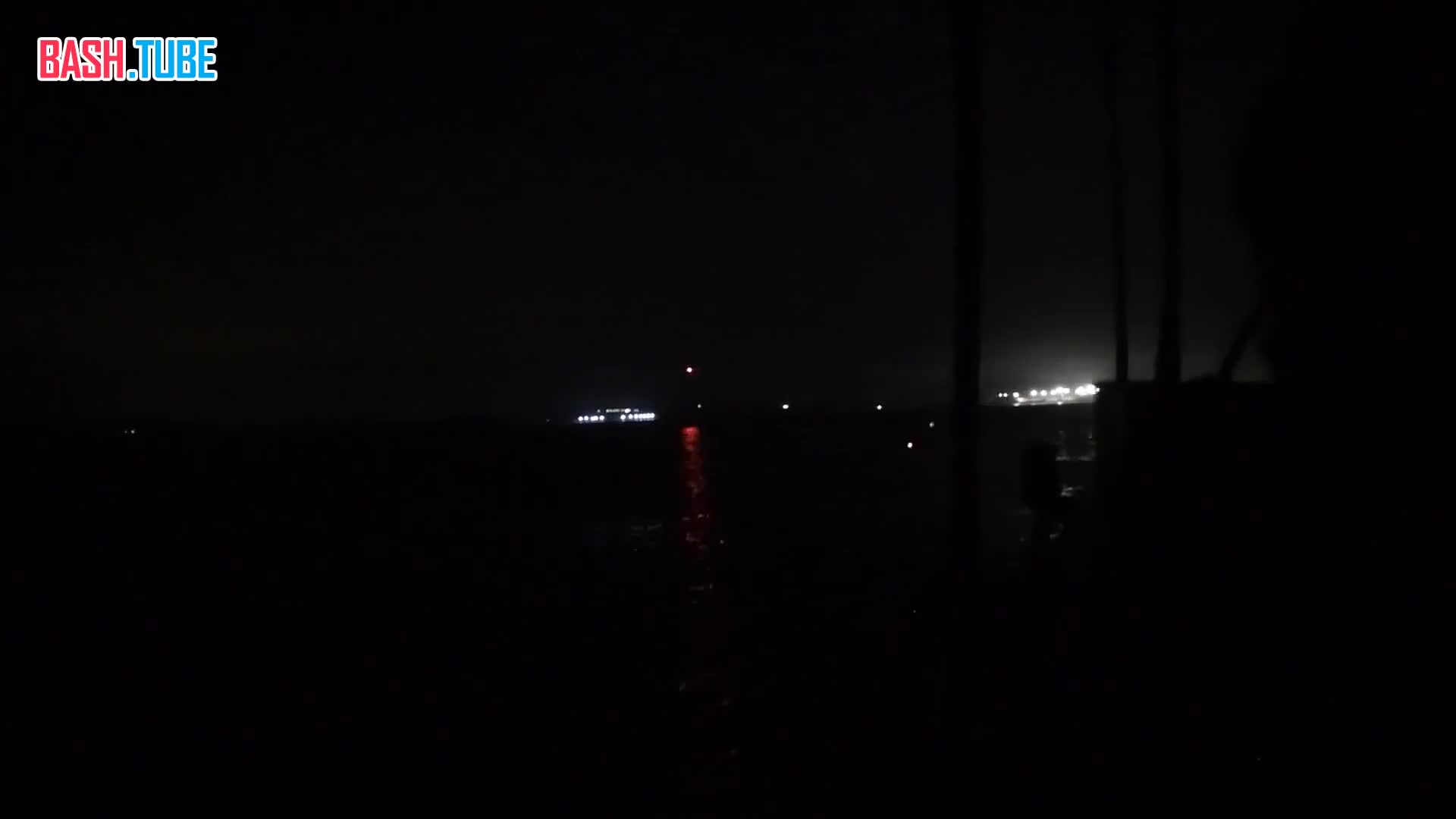 ⁣ Армия Израиля ночью с моря атаковала юг сектора Газа