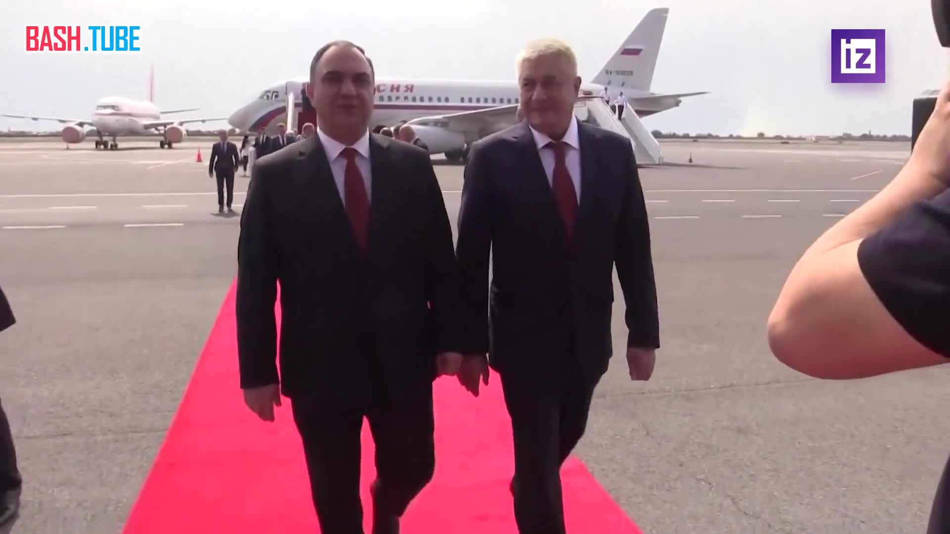  Глава МВД России Владимир Колокольцев встретился в Ереване с премьер-министром Армении Николом Пашиняном