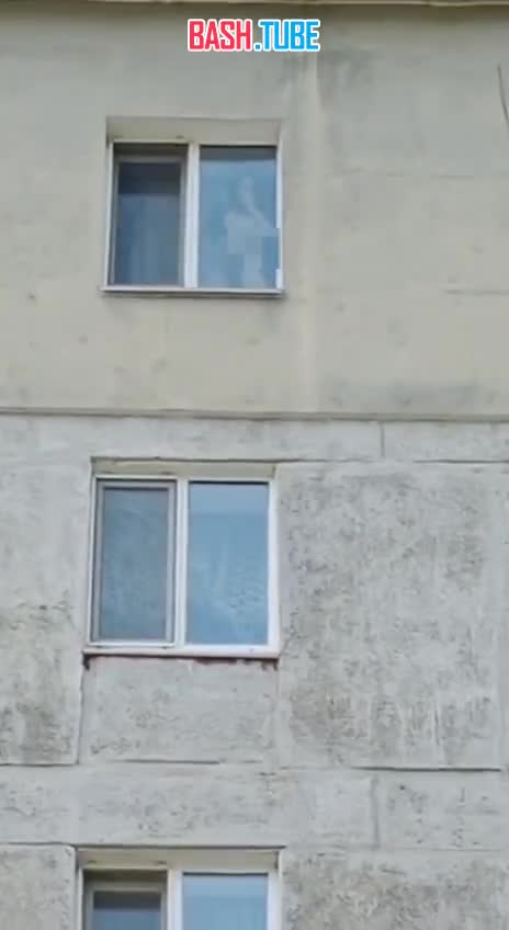  В Приморье педофил позировал на видео 12-летней девочке из окна своей квартиры