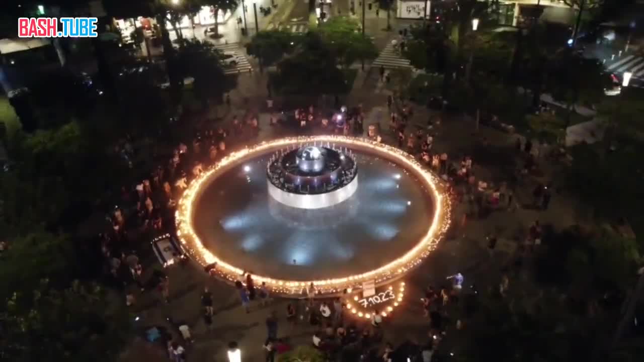  В Тель-Авиве на площади Дизенгоф зажгли 1391 свечу в память о погибших