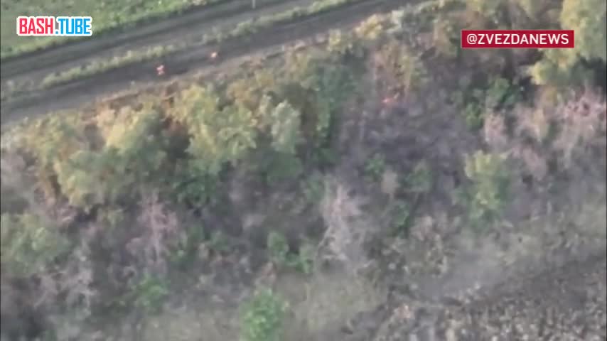 ⁣ Кадры уничтожения танка всушников FPV дронами-камикадзе