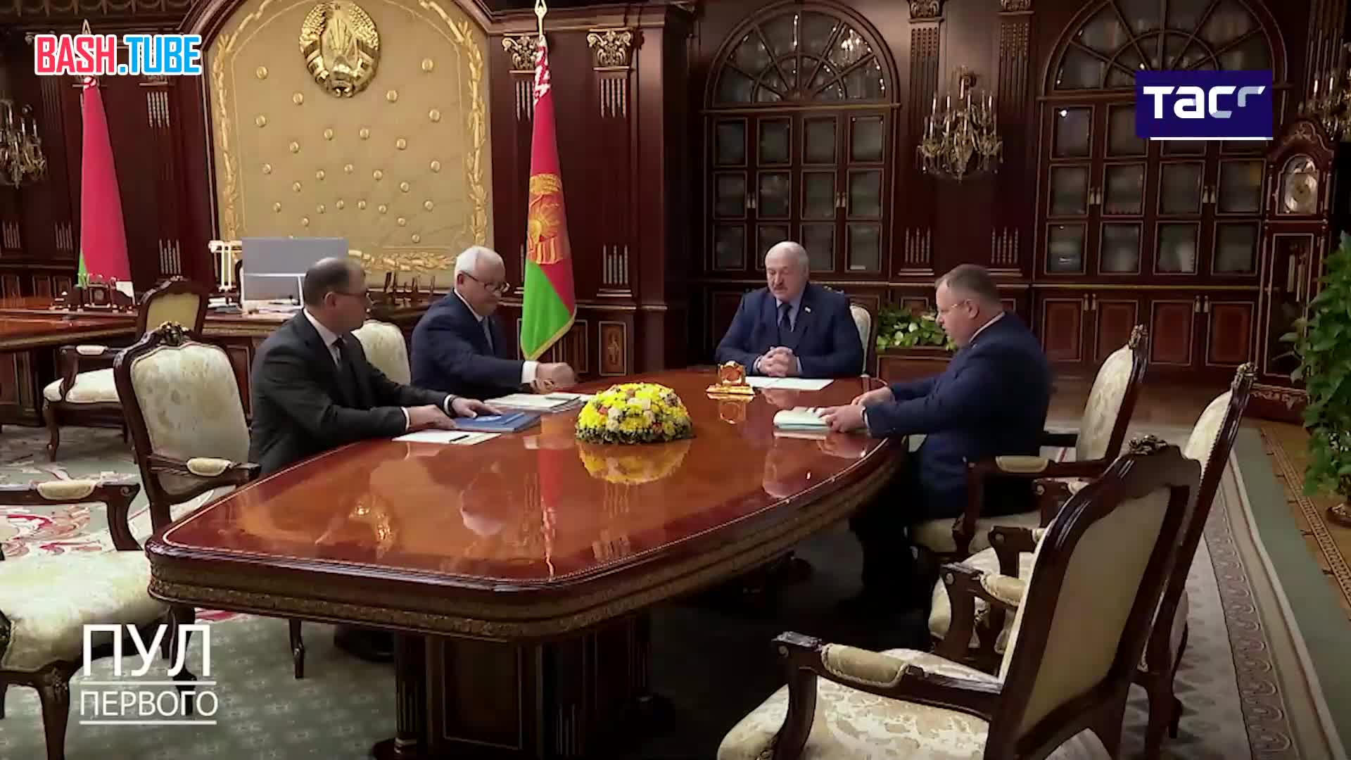  Президент Белоруссии Александр Лукашенко, принимая с докладом профильных чиновников, заявил