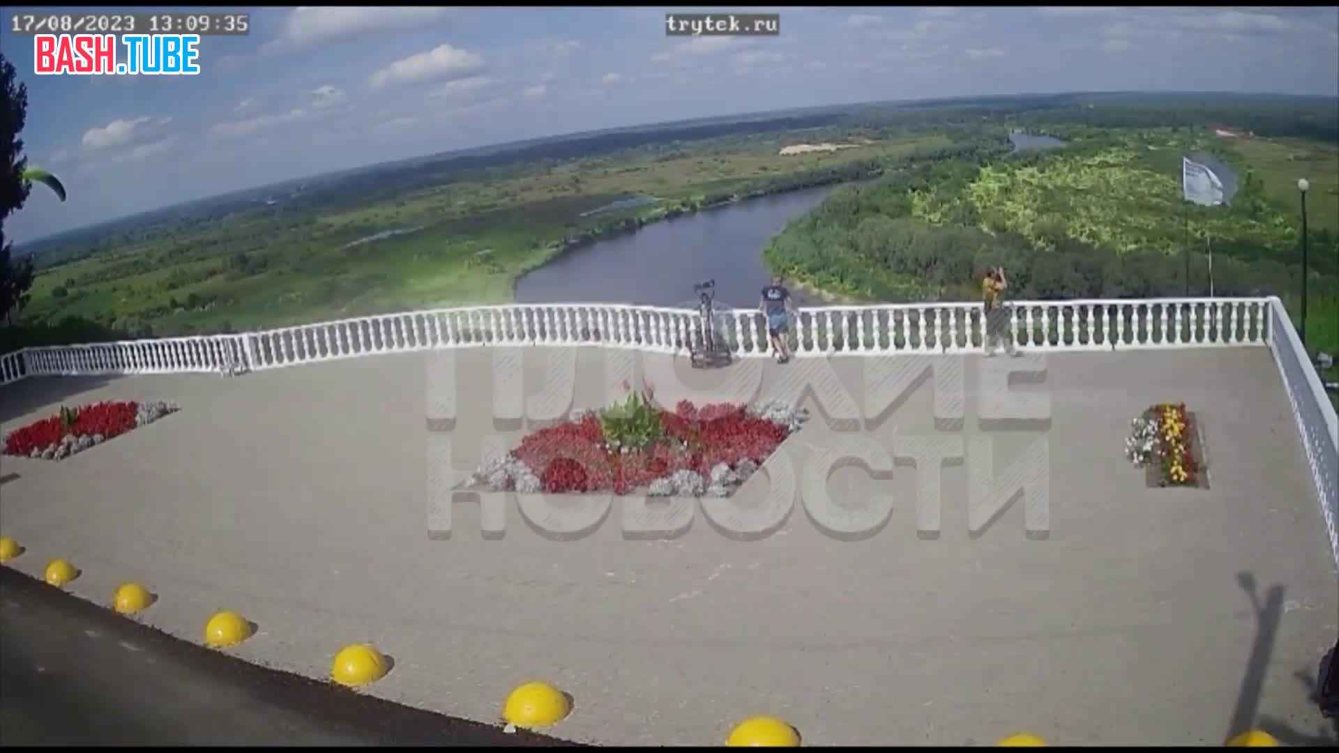 Во Владимирской области парапланерист чуть не погиб при посадке
