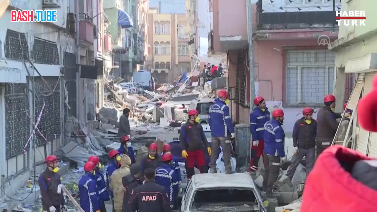  70-летний житель провинции Хатай был спасен из-под завалов спустя 178 часов после землетрясения
