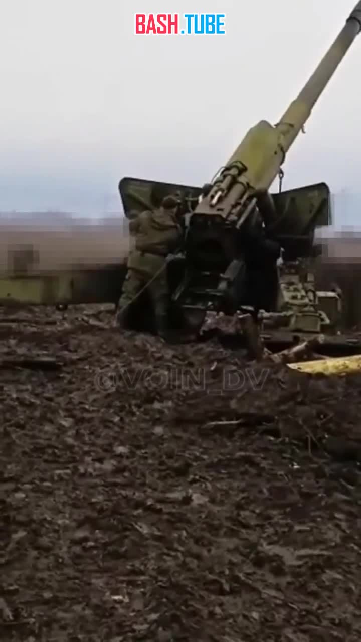 ⁣ Архивное видео работы приморцев-артиллеристов где-то на Южно-Донецком направлении