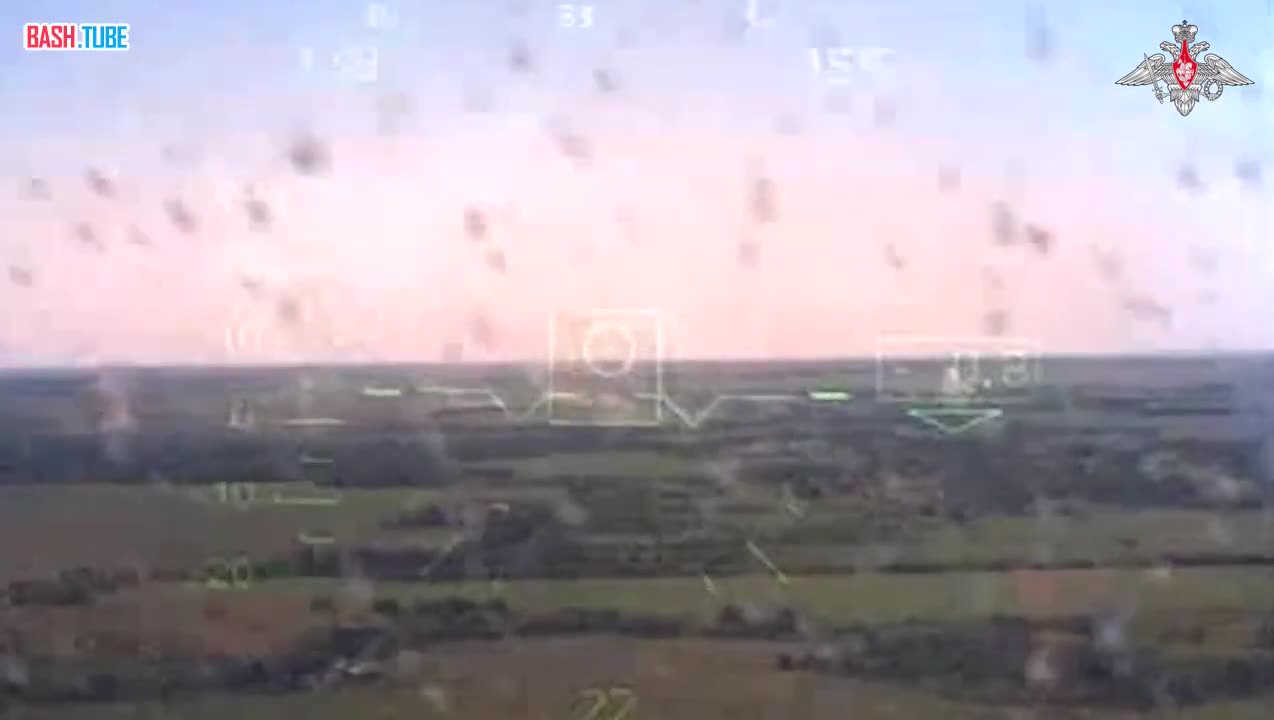 ⁣ Российские вертолеты уничтожают вражескую колонну на Южно-Донецком направлении