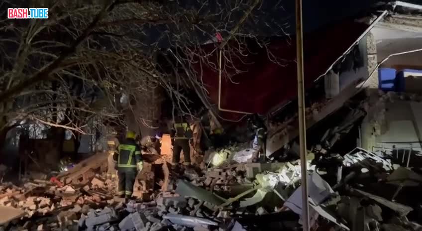  Из-под завалов в Чаплинке Херсонской области после украинского ракетного удара извлекли тела девяти погибших