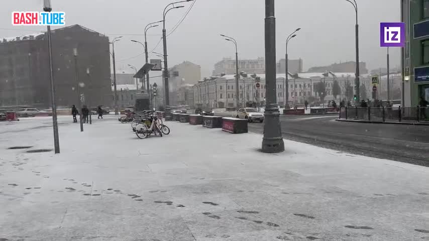 ⁣ В МЧС предупредили москвичей о ледяном дожде в ближайший час