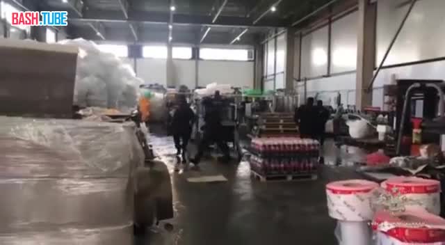  В Подмосковье полиция ликвидировала подпольный цех по производству Coca-Cola