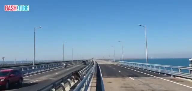 ⁣ Крымский мост с опережением сроков полностью восстановлен после атаки надводным дроном 17 июля