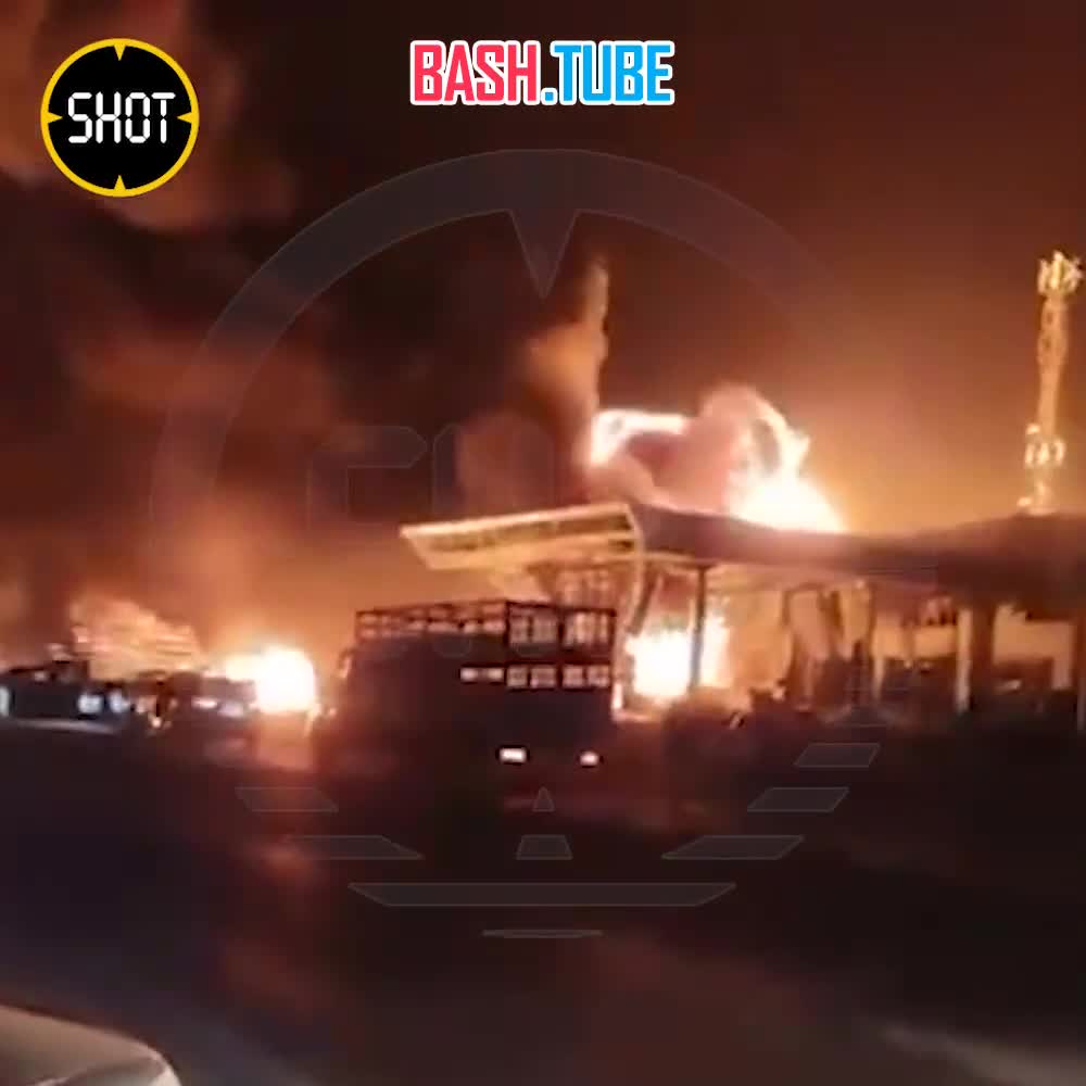  13 автомобилей полностью сгорели после пожара в Махачкале, ещë более 40 машин получили повреждения