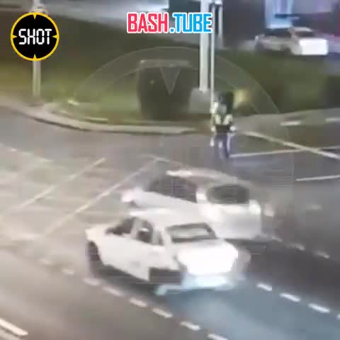  В Москве водитель-лихач сломал шею инспектору ГИБДД, протаранив его на дороге