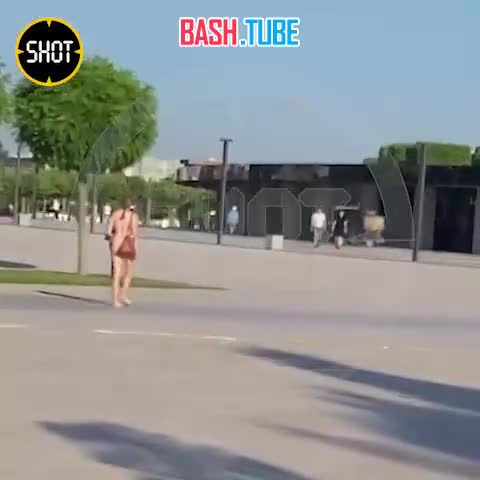 ⁣ Абсолютно голая особа была замечена там в парке Галицкого в Краснодаре