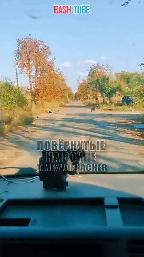 ⁣ Очередной уничтоженный американский бронеавтомобиль Oshkosh M-ATV на Донбассе